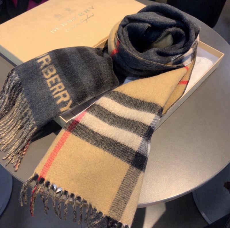 BURBERRY Scarf-226